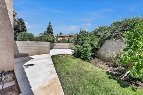 Exterior - 3077 Express Ct, Madera, CA 93637 photo 7 of 7