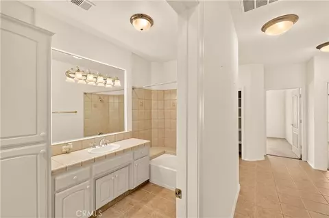 Entry Way - 3077 Express Ct, Madera, CA 93637 photo 3 of 3