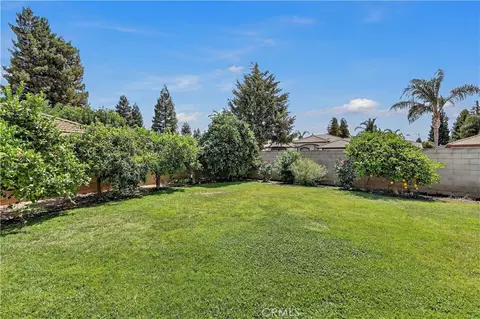 Exterior - 3077 Express Ct, Madera, CA 93637 photo 4 of 7