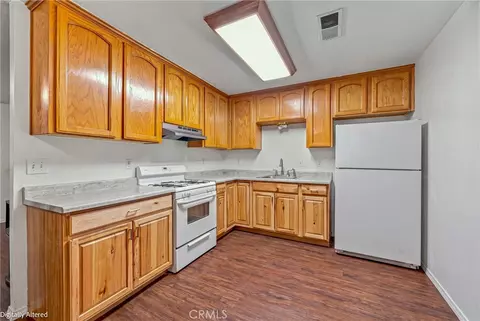 Kitchen - 9566 E Broadway, Planada, CA 95365 photo 3 of 6