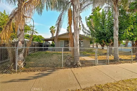 Exterior - 9566 E Broadway, Planada, CA 95365 photo 3 of 14