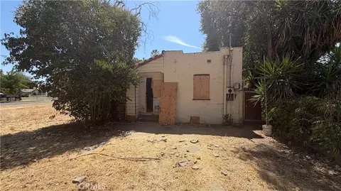 409 W 25th St, Merced, CA 95340 photo 2