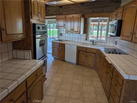 4240 Los Olivos Rd, Merced, CA 95340 photo 9