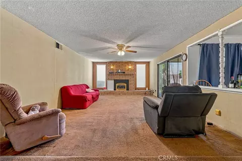 Living - 587 W Donna Dr, Merced, CA 95348 photo 3 of 7