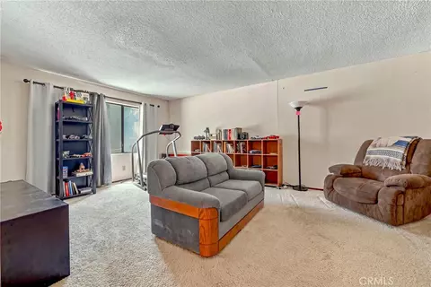 Living - 587 W Donna Dr, Merced, CA 95348 photo 1 of 7