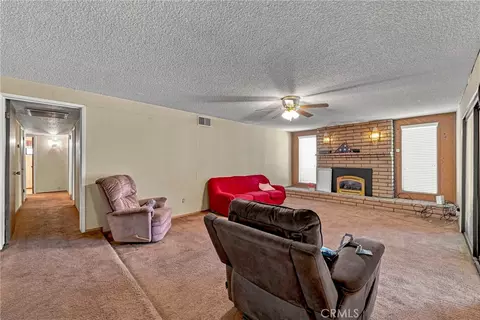 Living - 587 W Donna Dr, Merced, CA 95348 photo 2 of 7