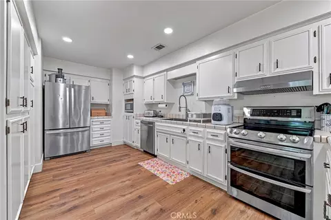 Kitchen - 15994 3rd St, Snelling, CA 95369 photo 1 of 3