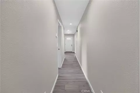 Entry Way - 698 Roberts Ct, Merced, CA 95340 photo 3 of 3
