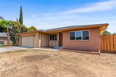 Exterior - 698 Roberts Ct, Merced, CA 95340 photo 1 of 5