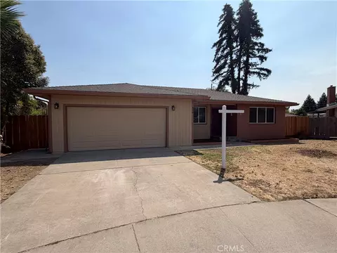 698 Roberts Ct, Merced, CA 95340 photo 2