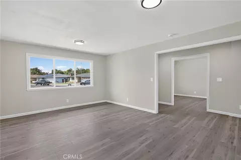 Living - 698 Roberts Ct, Merced, CA 95340 photo 2 of 4