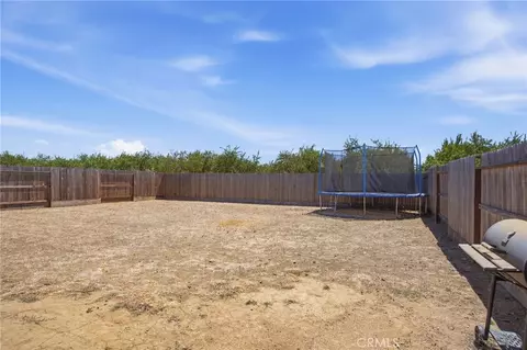 Exterior - 670 Elizabeth Ct, Merced, CA 95341 photo 3 of 5