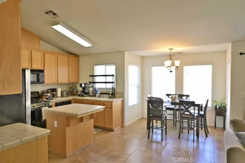Kitchen - 537 Alfarata Blvd, Merced, CA 95341 photo 2 of 3