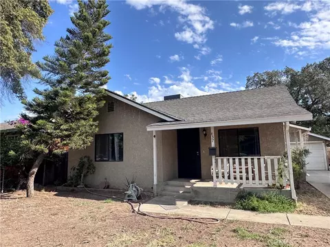 Exterior - 437 Oak, Modesto, CA 95351 photo 8 of 8