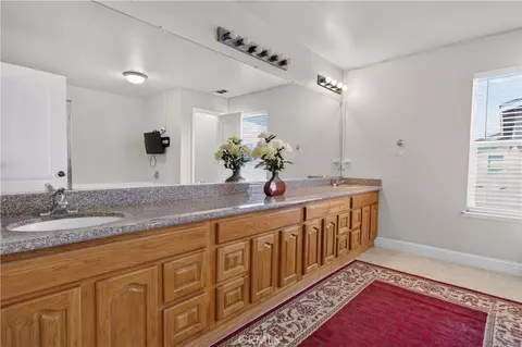 Bath - 3851 Twilight Ave, Merced, CA 95348 photo 4 of 4