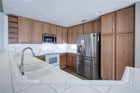 Kitchen - 1065 Mallard, Merced, CA 95340 photo 3 of 4