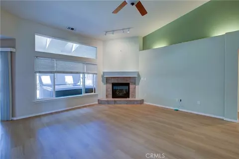 Living - 1065 Mallard, Merced, CA 95340 photo 4 of 11