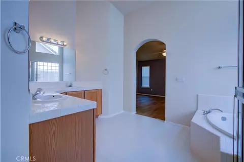 Entry Way - 1065 Mallard, Merced, CA 95340 photo 3 of 4