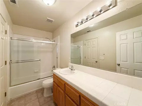 Bath - 1780 Silverado Ave, Merced, CA 95340 photo 3 of 3