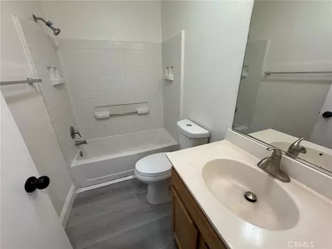 Bath - 1260 Brightday, Merced, CA 95348 photo 3 of 5