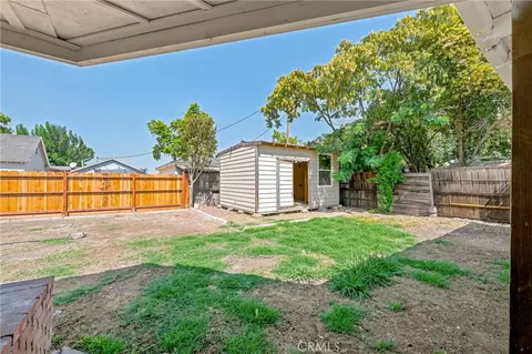 Exterior - 209 E 18th, Merced, CA 95340 photo 7 of 9