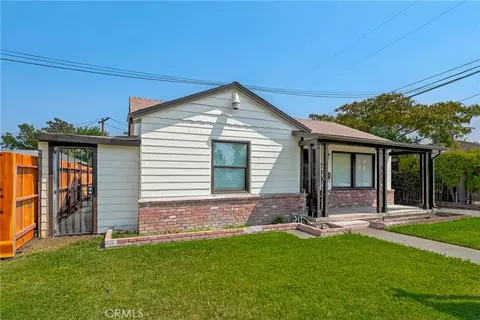 Exterior - 209 E 18th, Merced, CA 95340 photo 2 of 9