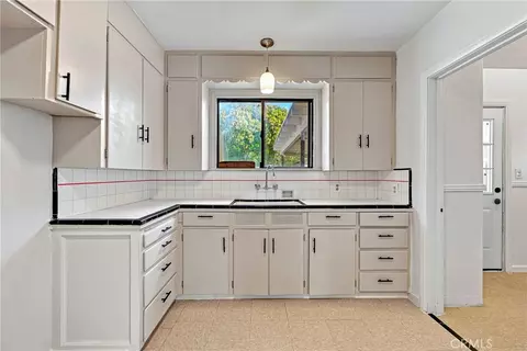 Kitchen - 209 E 18th, Merced, CA 95340 photo 2 of 3