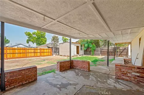 Exterior - 209 E 18th, Merced, CA 95340 photo 6 of 9