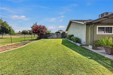 Exterior - 385 Emerald, Merced, CA 95340 photo 7 of 11