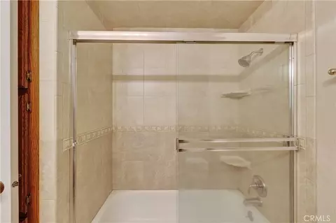 Bath - 385 Emerald, Merced, CA 95340 photo 2 of 5