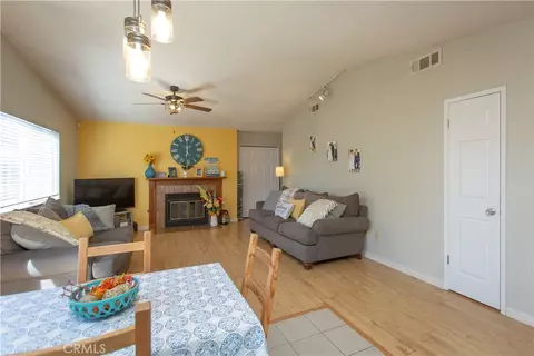 Living - 805 Perlette, Modesto, CA 95356 photo 2 of 3
