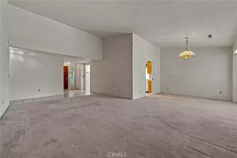 Living - 1174 Granite Ct, Merced, CA 95340 photo 10 of 12