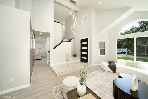 Entry Way - 1724 Bergen Dr, Modesto, CA 95350 photo 1 of 5