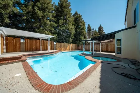 Exterior - 1724 Bergen Dr, Modesto, CA 95350 photo 3 of 4