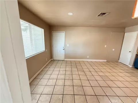 Living - 268 E 10th, Merced, CA 95341 photo 2 of 6