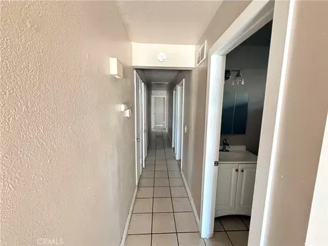 Entry Way - 268 E 10th, Merced, CA 95341 photo 1 of 2