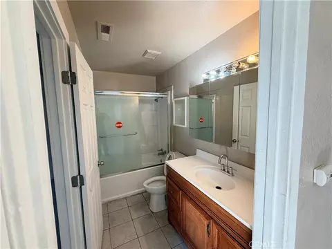 Bath - 268 E 10th, Merced, CA 95341 photo 2 of 2