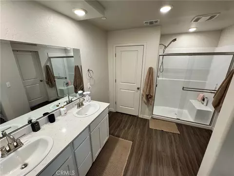 Bath - 4180 Adobe Ct, Merced, CA 95348 photo 5 of 5