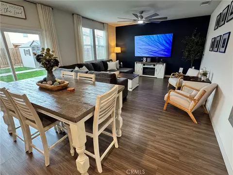Dining - 4180 Adobe Ct, Merced, CA 95348 photo 1 of 2