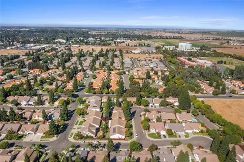 View/Area - 1068 Kiwi Ct, Merced, CA 95340 photo 3 of 4