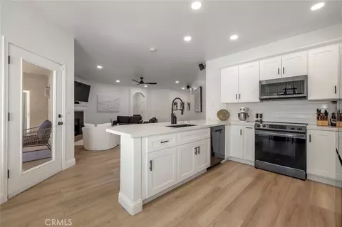 Kitchen - 1068 Kiwi Ct, Merced, CA 95340 photo 2 of 4