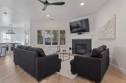 Living - 1068 Kiwi Ct, Merced, CA 95340 photo 1 of 2