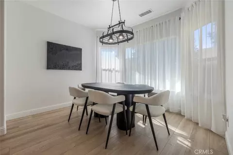 Dining - 1068 Kiwi Ct, Merced, CA 95340 photo 1 of 1