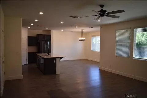 Living - 2382 Explorador, Merced, CA 95340 photo 2 of 5