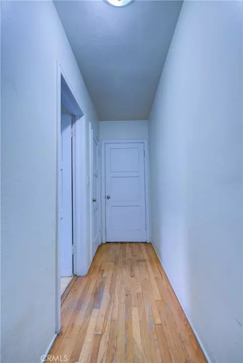 Entry Way - 420 W 19th St, Merced, CA 95340 photo 2 of 3