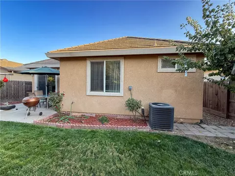Exterior - 565 Tolman Way, Merced, CA 95348 photo 4 of 5