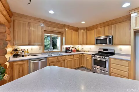 Kitchen - 21416 Robin, Pine Grove, CA 95665 photo 6 of 6