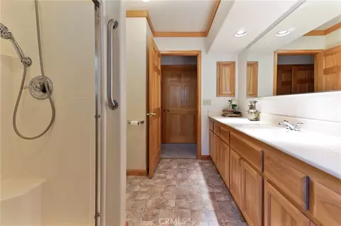 Bath - 21416 Robin, Pine Grove, CA 95665 photo 3 of 5