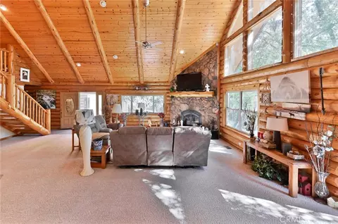 Living - 21416 Robin, Pine Grove, CA 95665 photo 2 of 5