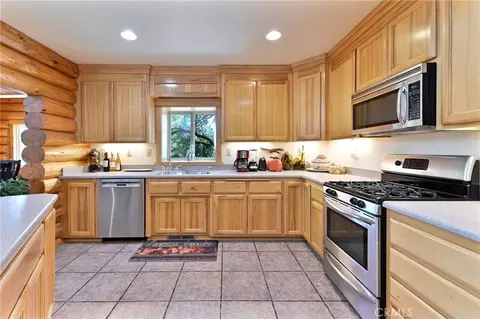 Kitchen - 21416 Robin, Pine Grove, CA 95665 photo 3 of 6